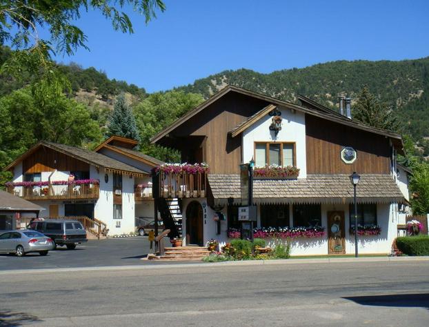 Starlight Lodge hotel detail image 1