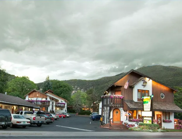 Starlight Lodge hotel detail image 3