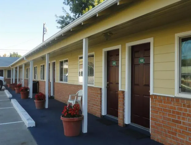 Colusa Motel hotel detail image 2