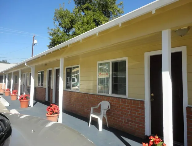 Colusa Motel hotel detail image 3