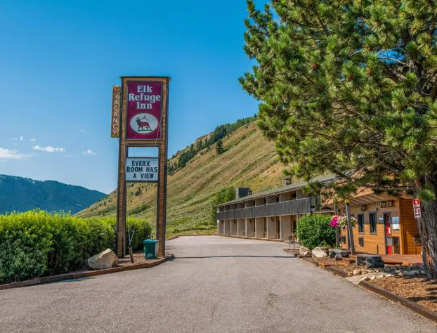Elk Refuge Inn hotel detail image 3