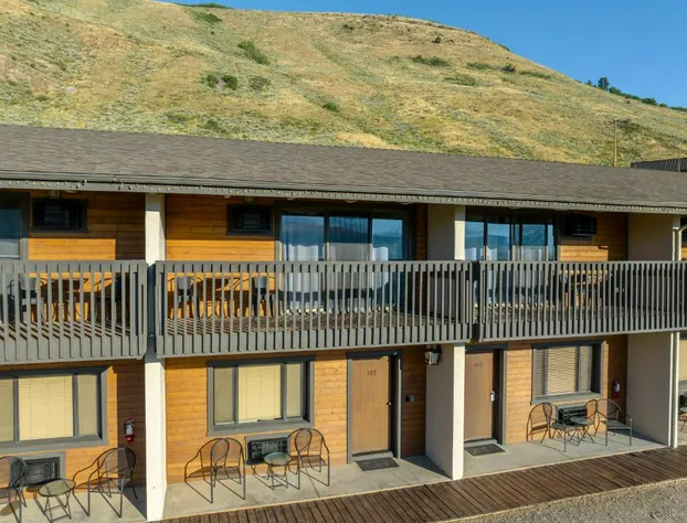 Elk Refuge Inn hotel detail image 4