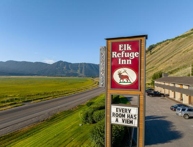 Elk Refuge Inn hotel detail image 1