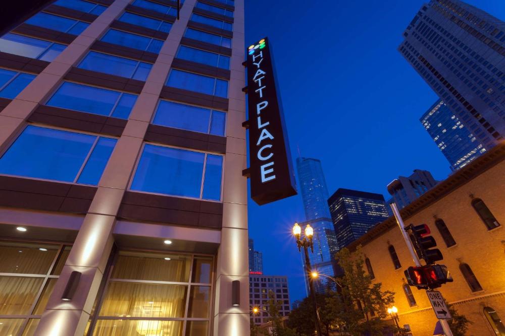 Hyatt Place Chicago/River North hotel hero