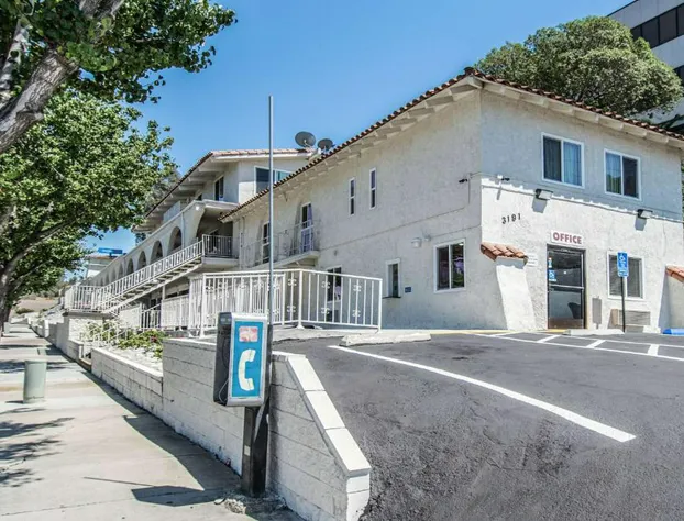 Motel 6 Orange, CA - Anaheim hotel detail image 2