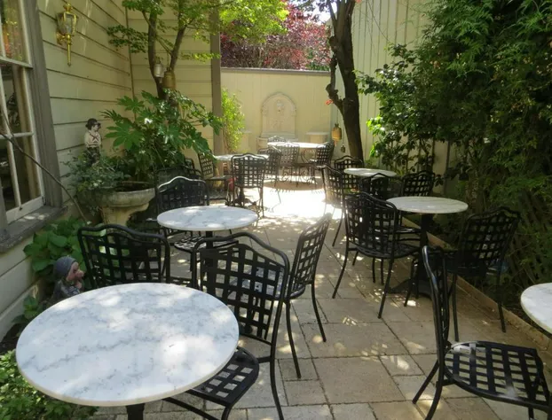 Hotel St. Helena hotel detail image 1