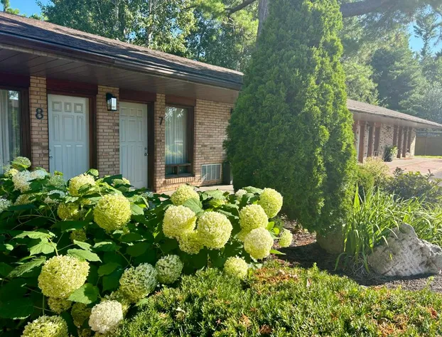 Rideau Heights Inn hotel detail image 1