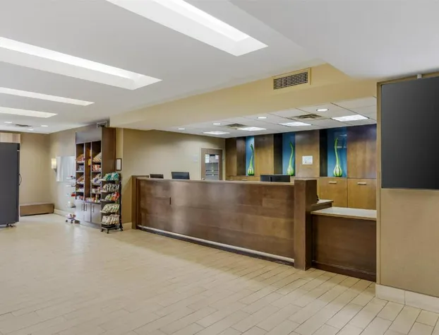 Best Western Plus Winnipeg West hotel detail image 3