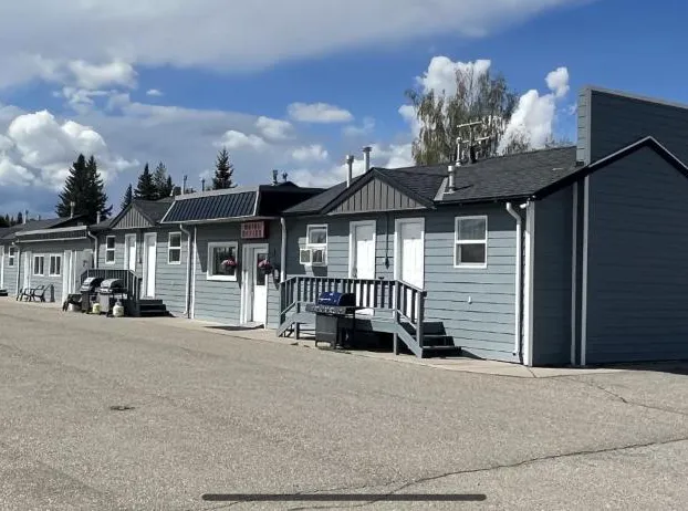 West Castle Motel hotel detail image 4