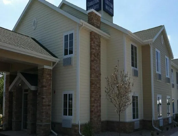 Cobblestone Inn & Suites - Harvey hotel detail image 1