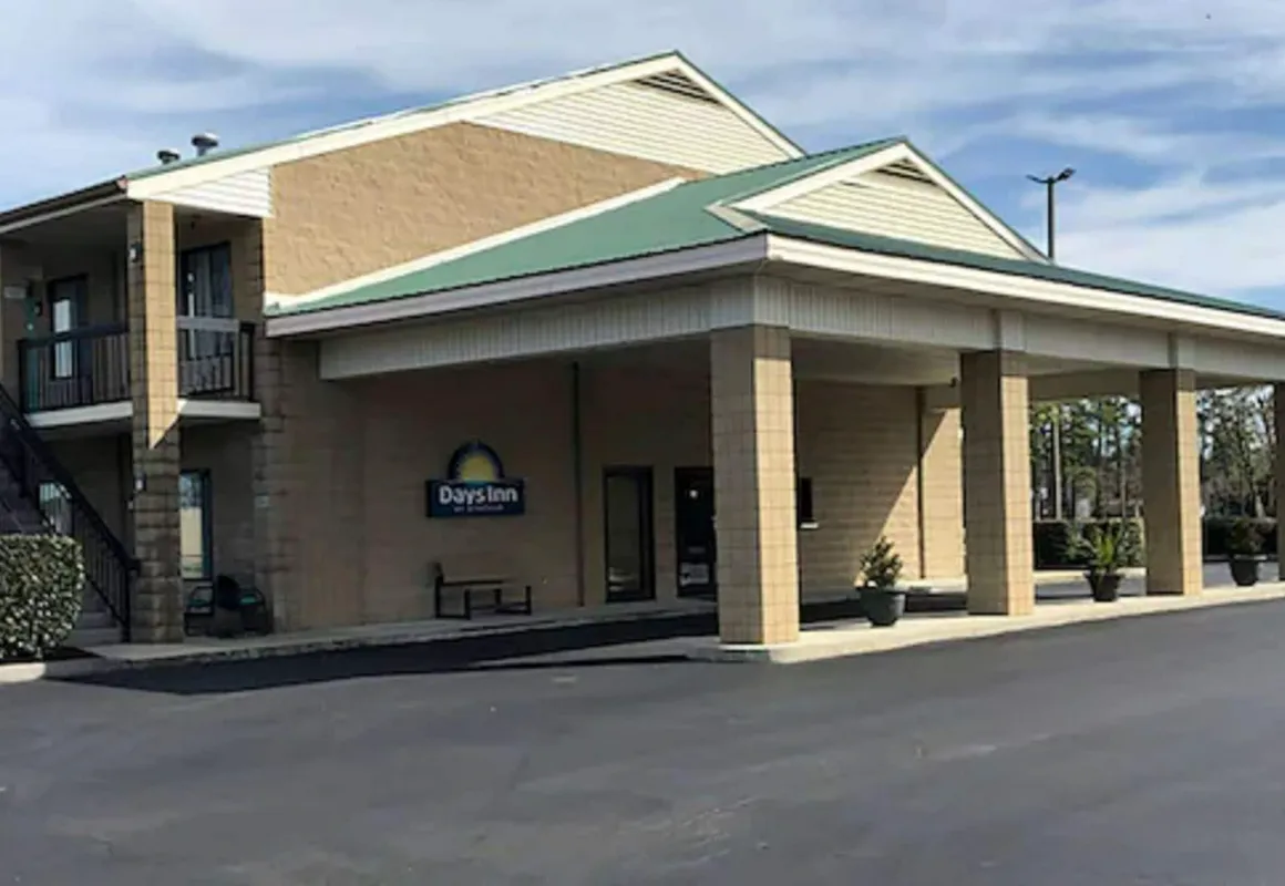 Days Inn by Wyndham Cape Carteret near Emerald Isle hotel hero