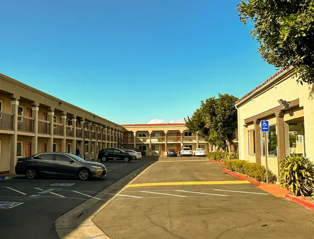 Rodeway Inn South Gate - Los Angeles South hotel detail image 4