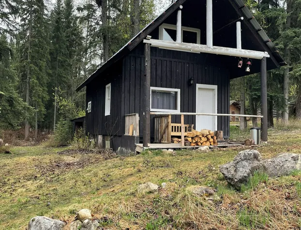 Beaverfoot Lodge hotel detail image 3