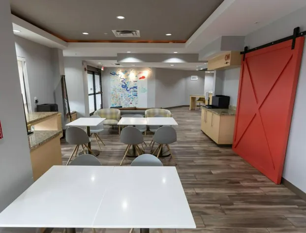 TownePlace Suites Bowling Green hotel detail image 4