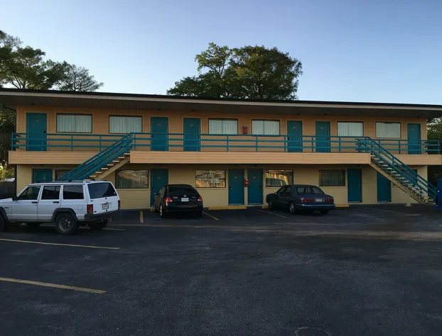 New Orleans Inn hotel detail image 1