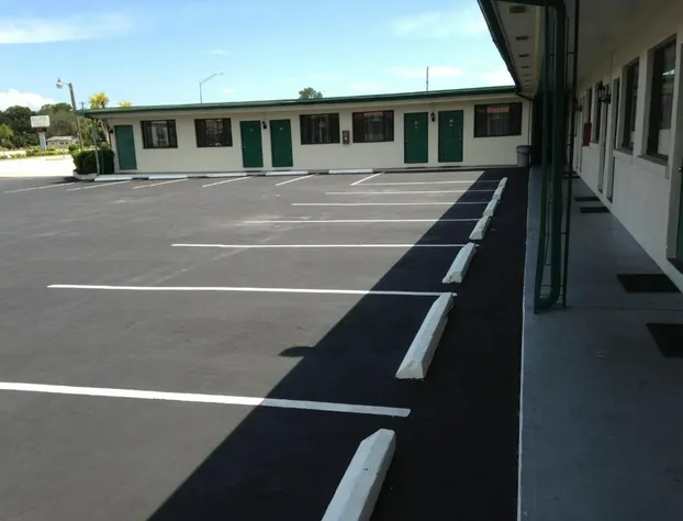 Economy Inn hotel detail image 4