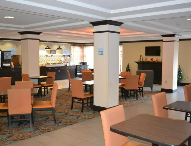 Holiday Inn Express Hotel & Suites Selinsgrove by IHG hotel detail image 4