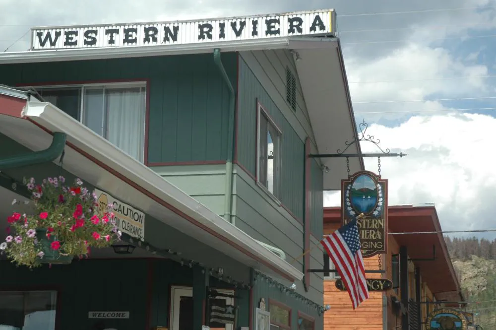 Western Riviera Lakeside Lodging hotel hero