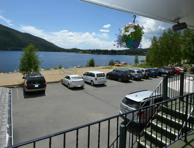 Western Riviera Lakeside Lodging hotel detail image 3