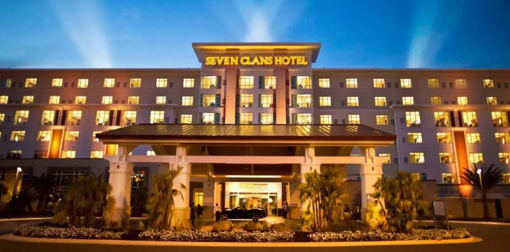 Seven Clans Hotel hotel hero