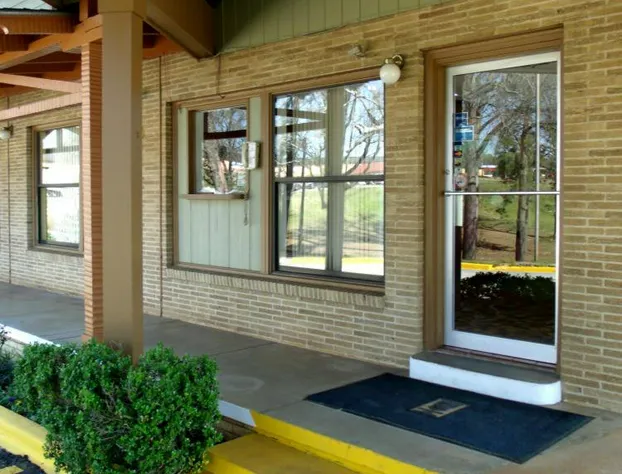 Woodlawn Hills Motel hotel detail image 2