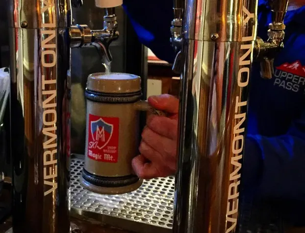 The Upper Pass Lodge at Magic Mountain hotel detail image 4