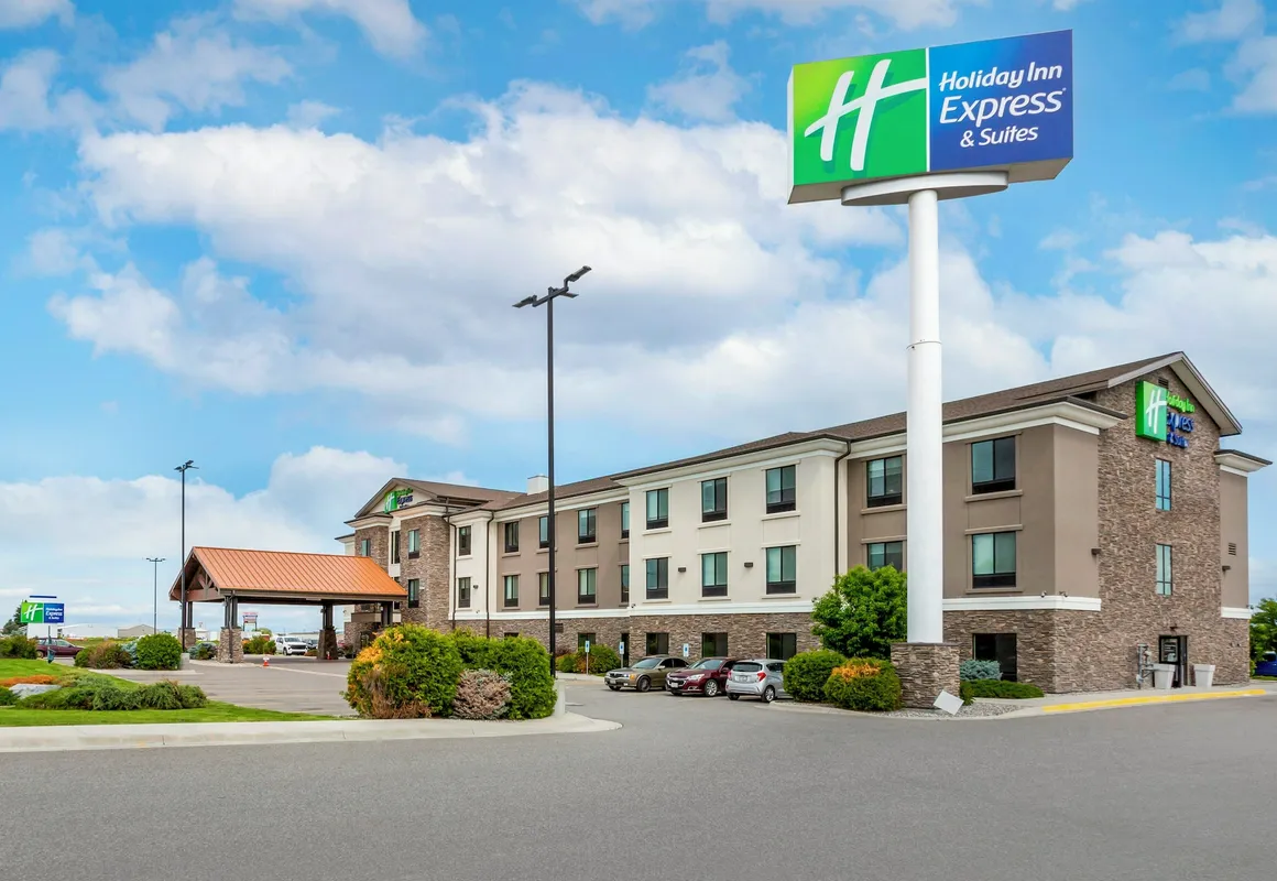 Holiday Inn Express Hotel & Suites Belgrade by IHG hotel hero