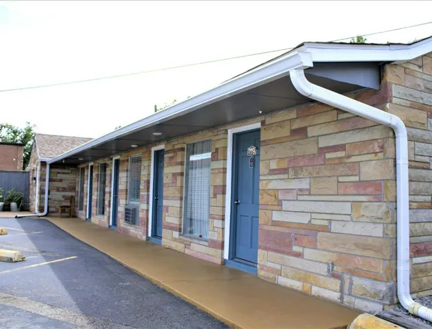 Hometowne Inn & Suites hotel detail image 4