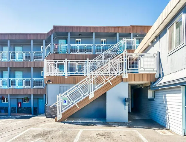 Seagull Beachfront Inn hotel detail image 3