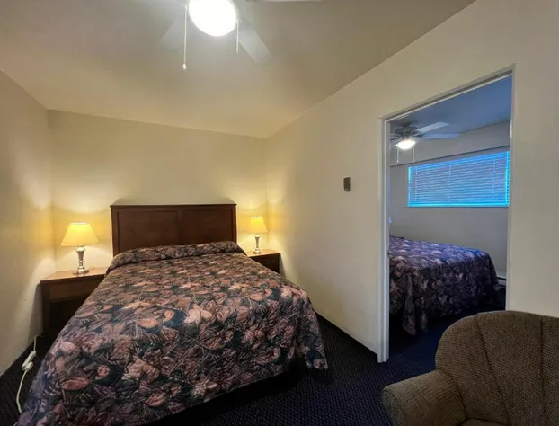 Redford Motel hotel detail image 4