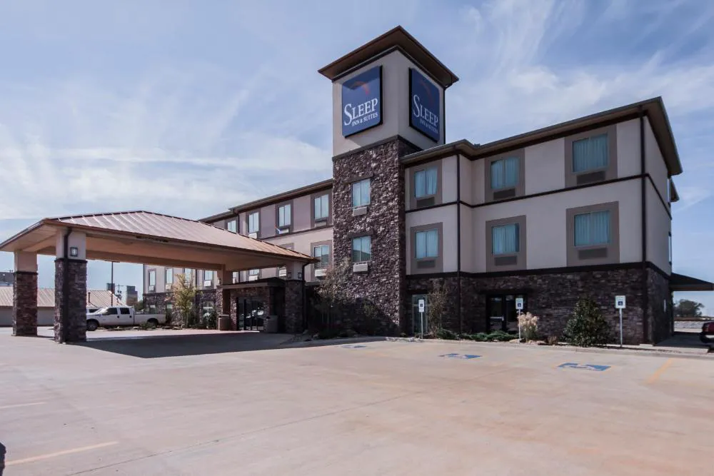 Sleep Inn & Suites Hennessey hotel hero
