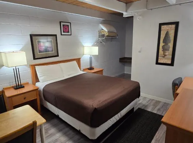 Flamingo Motel hotel detail image 3