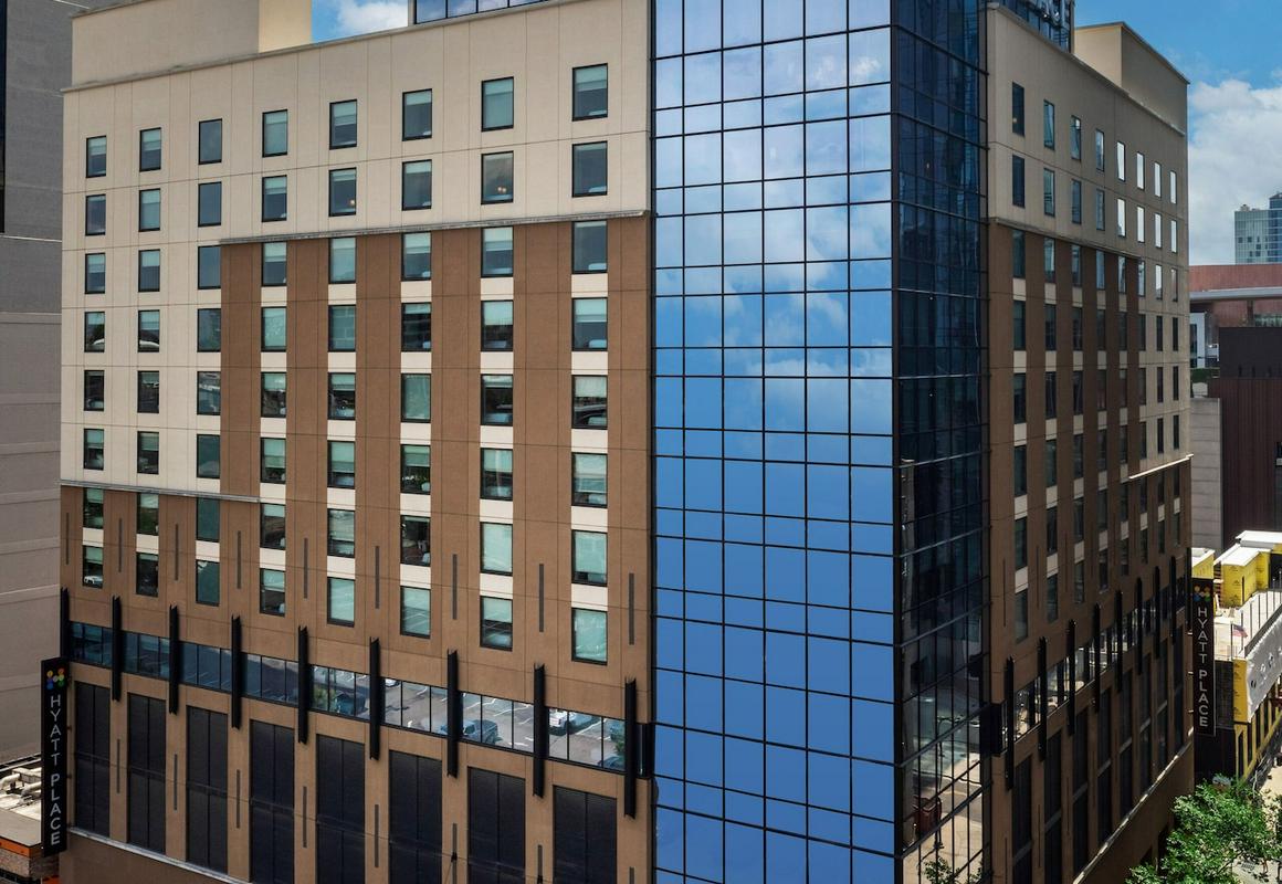 Hyatt Place Nashville Downtown hotel hero