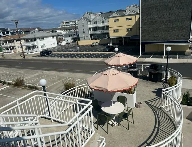 Coliseum Ocean Resort hotel detail image 4