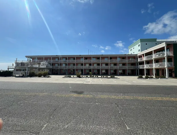 Coliseum Ocean Resort hotel detail image 2