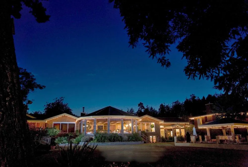 Galiano Oceanfront Inn & Spa hotel hero