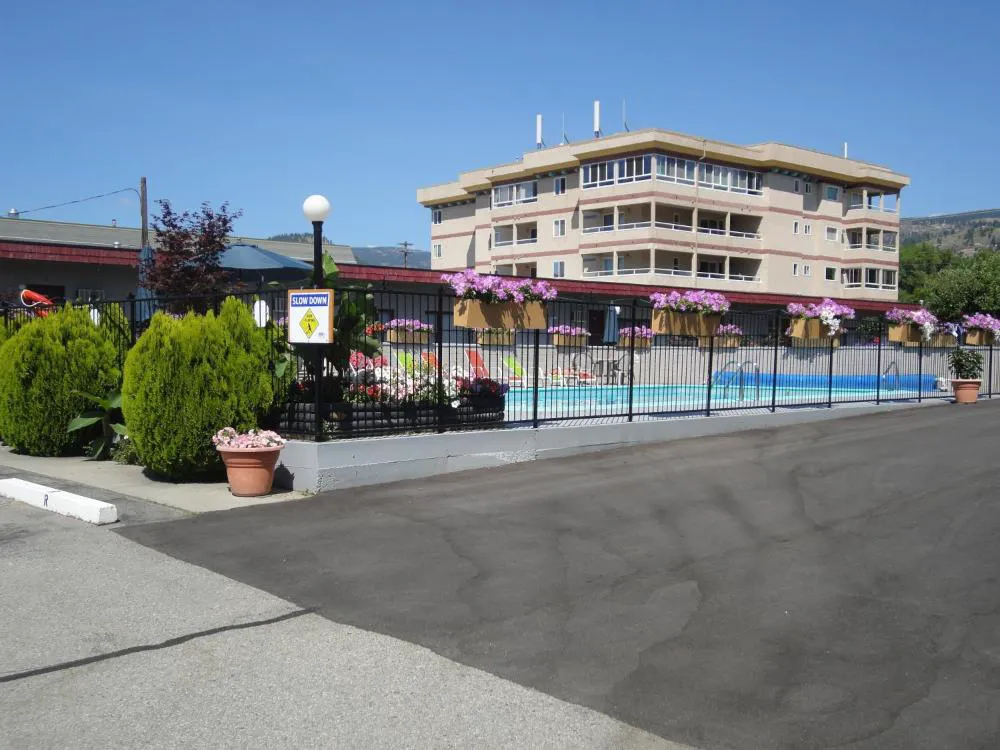 Apple Tree Inn hotel hero