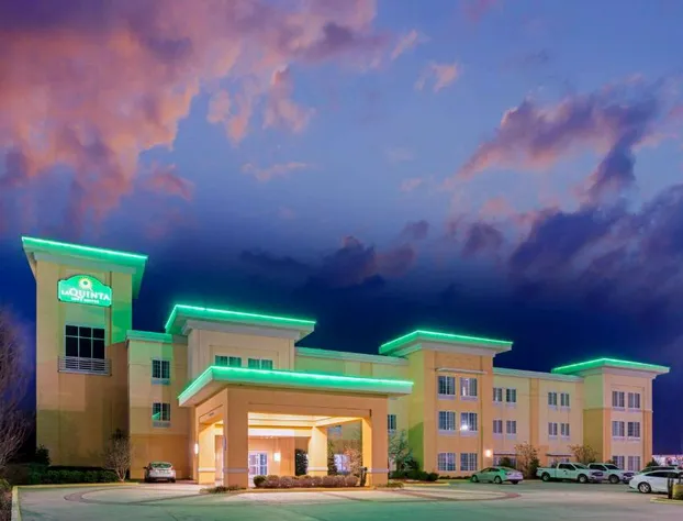 La Quinta Inn & Suites by Wyndham Muskogee hotel detail image 1
