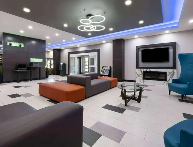 La Quinta Inn & Suites by Wyndham Muskogee hotel detail image 4