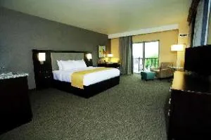 Doubletree By Hilton Hotel Bemidji hotel detail image 3