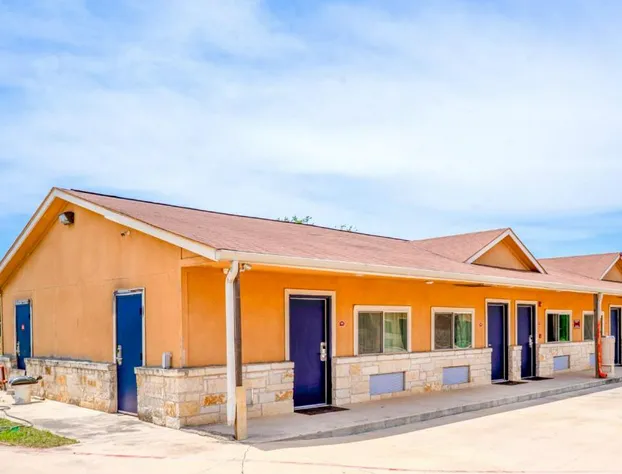 Atria Extended Stays By OYO Jourdanton hotel detail image 3