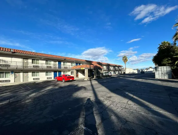 Studio 6 Hemet, CA hotel detail image 1