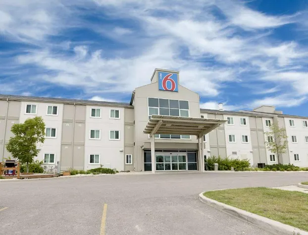 Motel 6 Brandon, MB hotel detail image 1