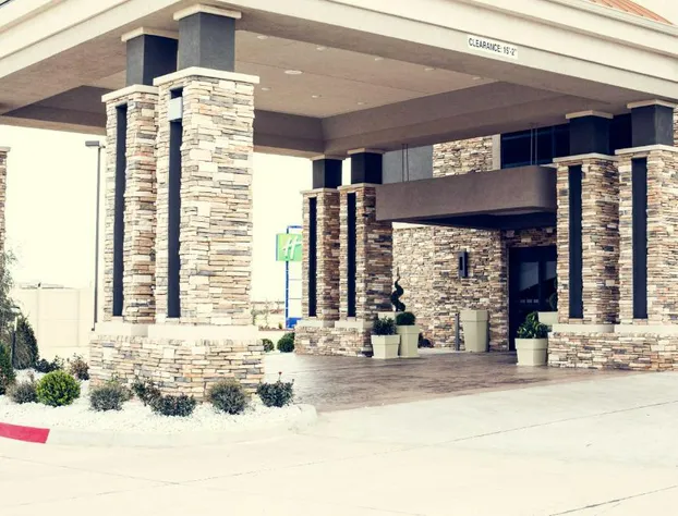 Holiday Inn Express & Suites Oklahoma City Southeast I-35 by IHG hotel detail image 2