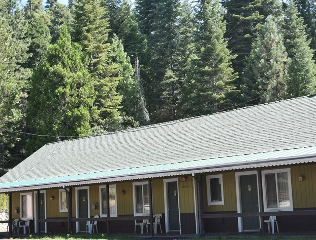 White Chief Mountain Lodge hotel detail image 2