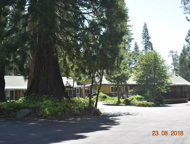 White Chief Mountain Lodge hotel detail image 4