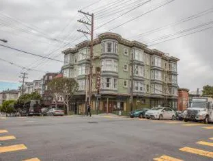 Casa Loma Hotel hotel detail image 2