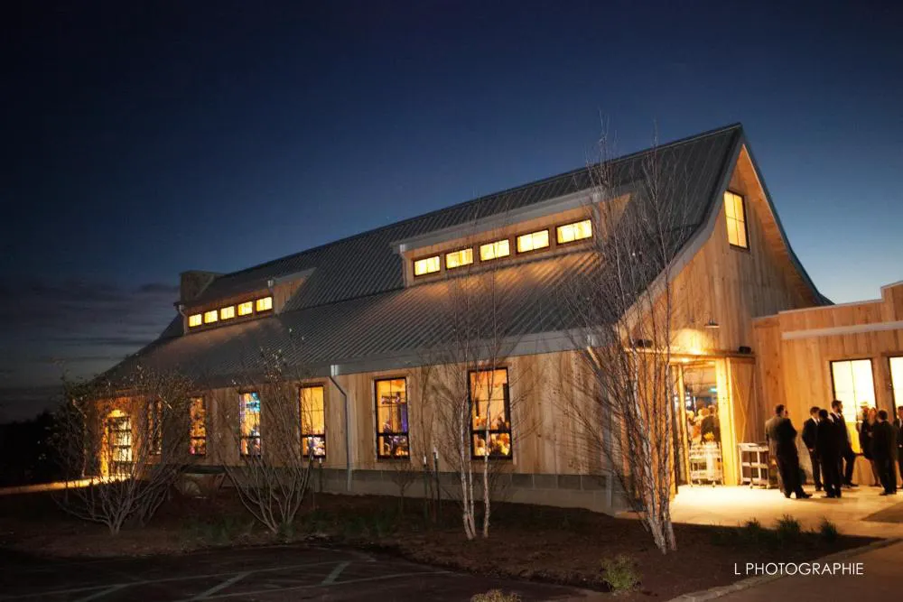 Cedar Creek hotel hero