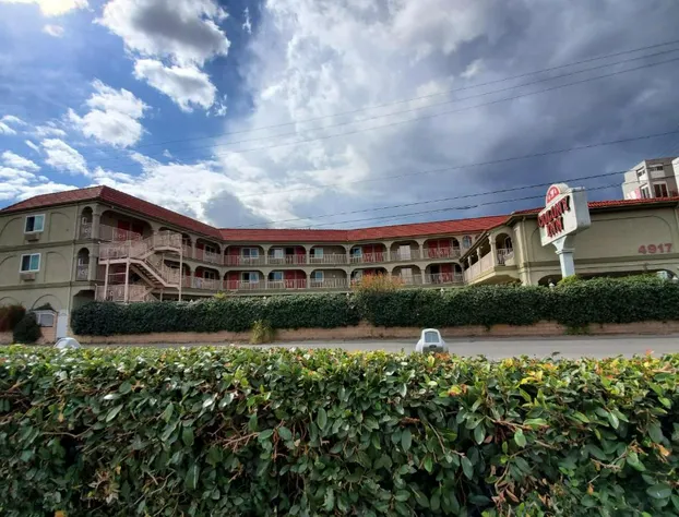 Colony Inn hotel detail image 1