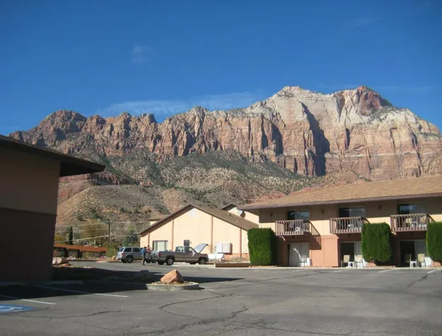 Bumbleberry Inn hotel detail image 4